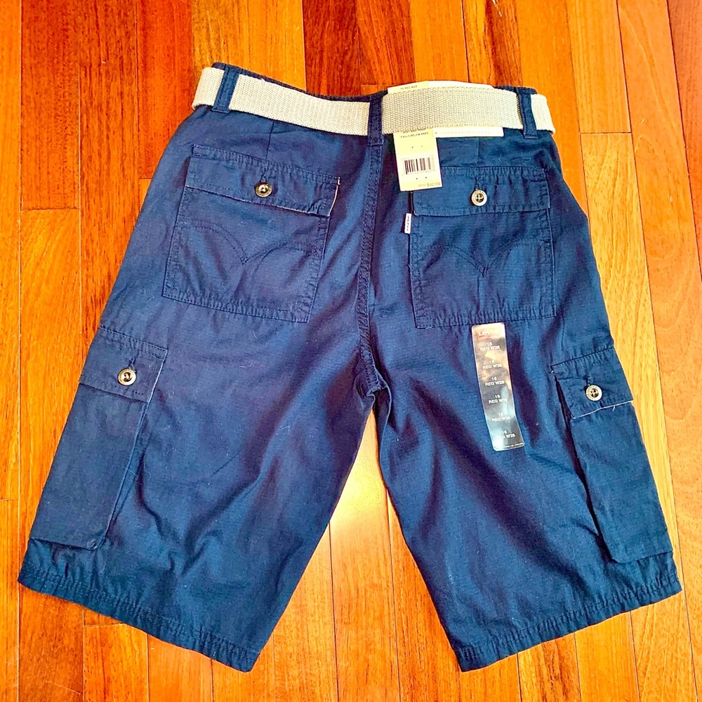 Brand NEW Levi’s Cargo Shorts
